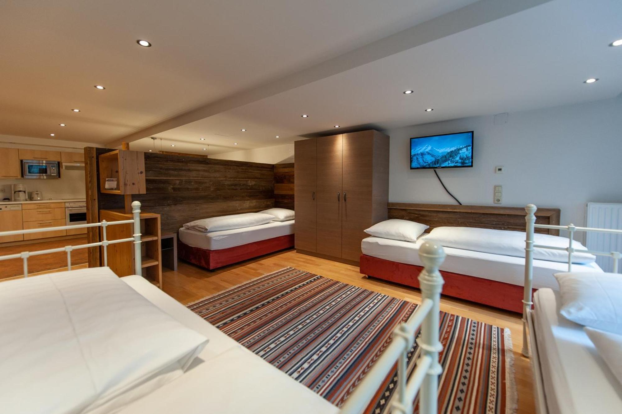 Quality Hosts Arlberg - Hotel Bergheim Sankt Anton am Arlberg Exteriör bild